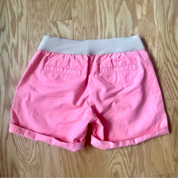 GAP Maternity Shorts - Size 2 - Picture 2 of 3